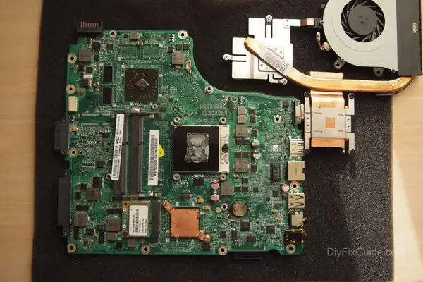 Remove the heat sink