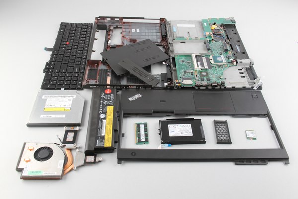 Lenovo ThinkPad T540p internal pictures