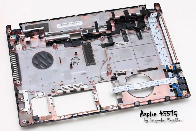 Bottom case
