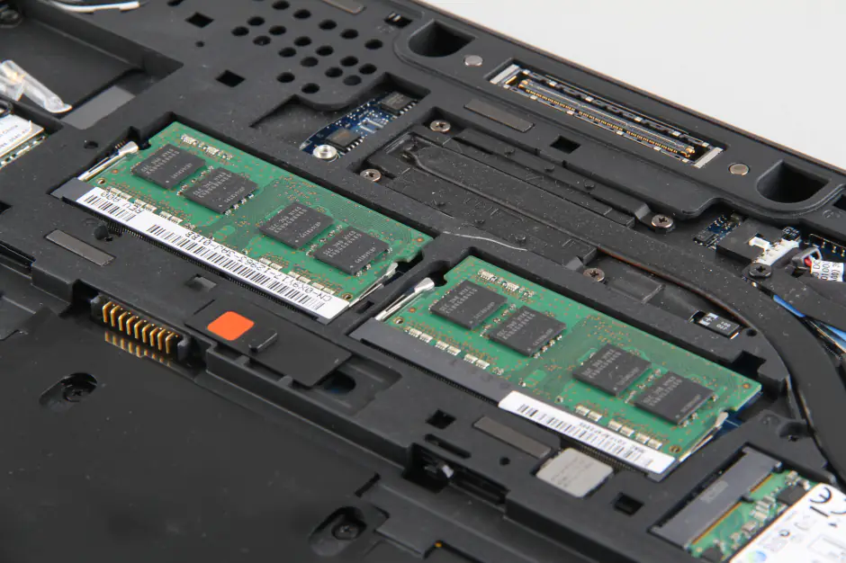Remove the memory modules