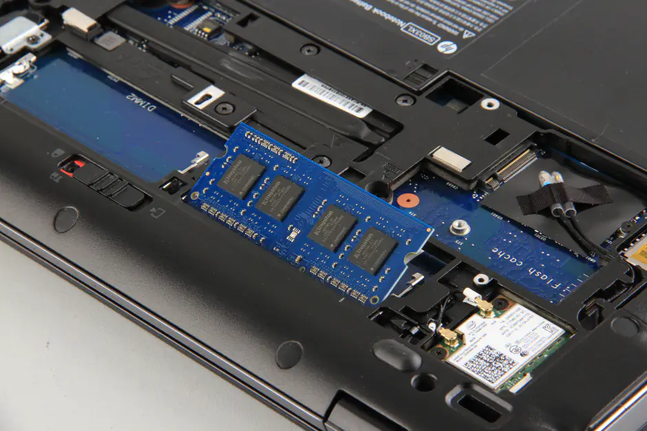 Remove the RAM module