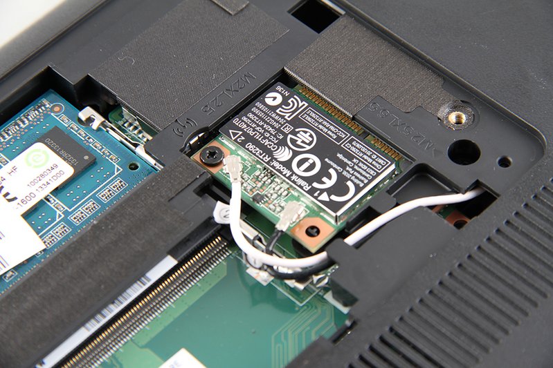 HP Pavilion 15 disassembly and RAM, HDD upgrade options 