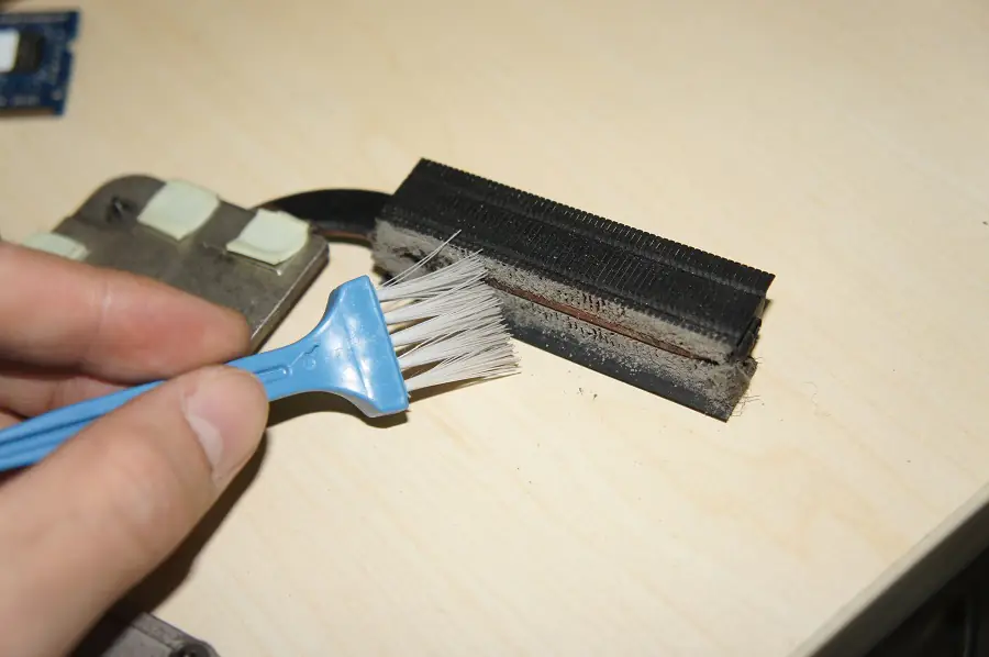 Clean up the heat sink