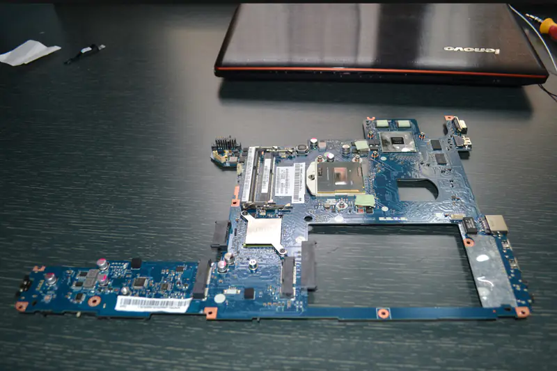 Lenovo IdeaPad Y470 motherboard