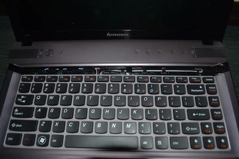 Remove the decorative metal strip