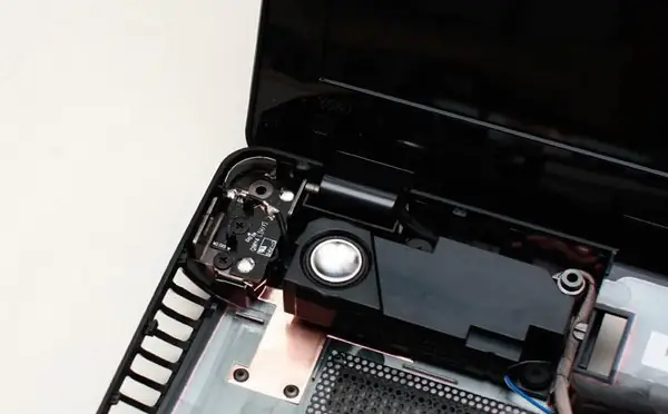 Y580 speaker