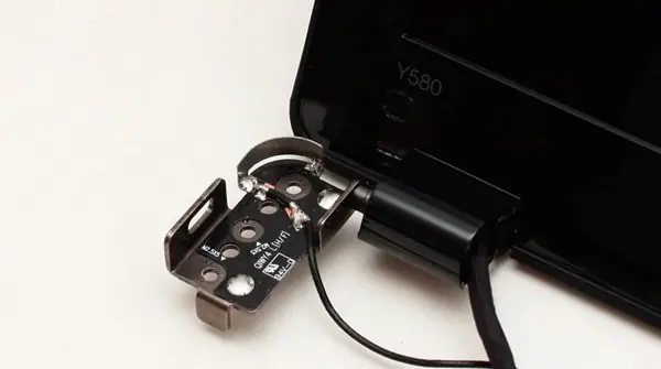 Y580 LCD Hinge