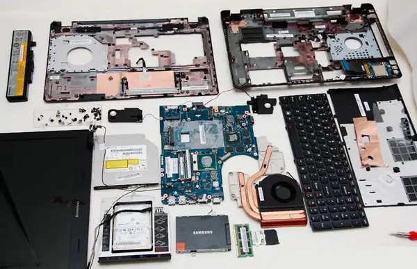 Close-up of all Y580 parts