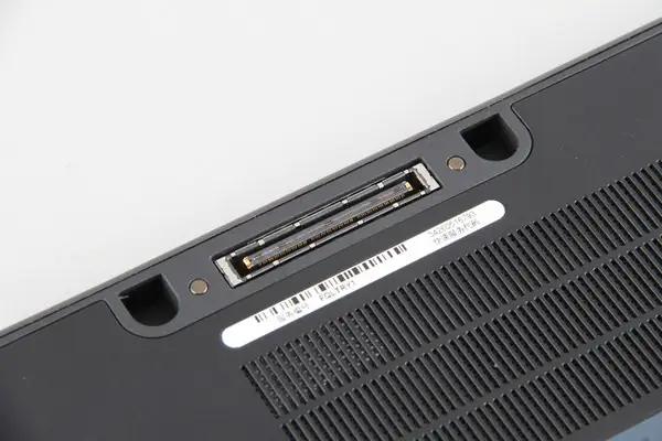 Back of the Dell Latitude E7440