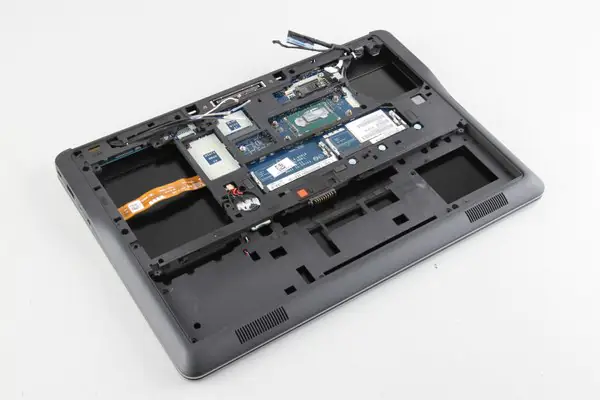 Close-up of the bottom case