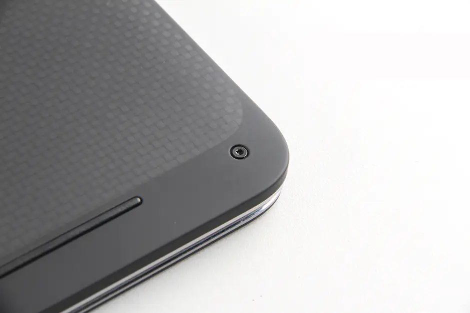 Remove the screws securing the bottom cover