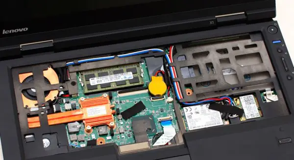Close-up of the palm plate after removing the keyboard