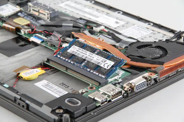 Remove the RAM module