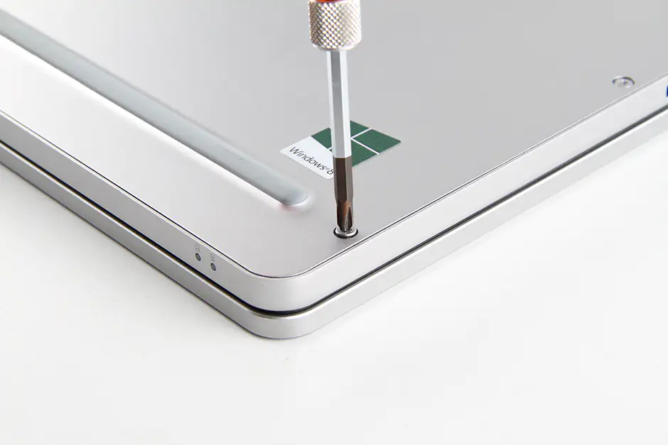Remove the screws from the bottom case