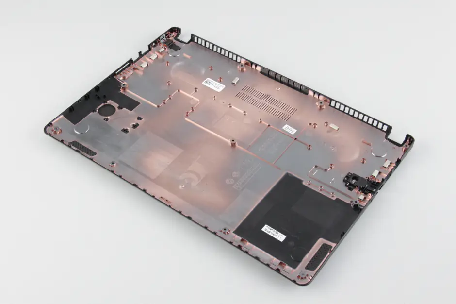 Close-up of the bottom cover