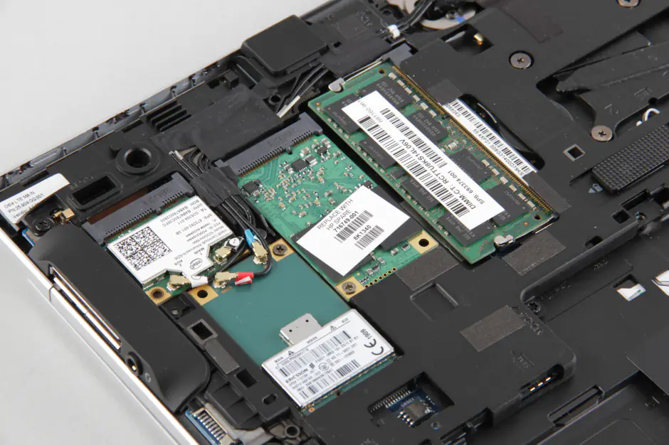 Close-up of internal parts after removing the bottom cover