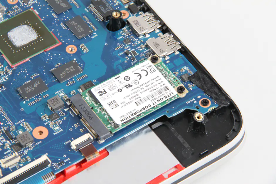 Remove the SSD
