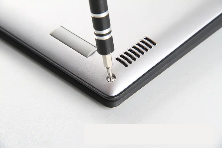 Remove the screws