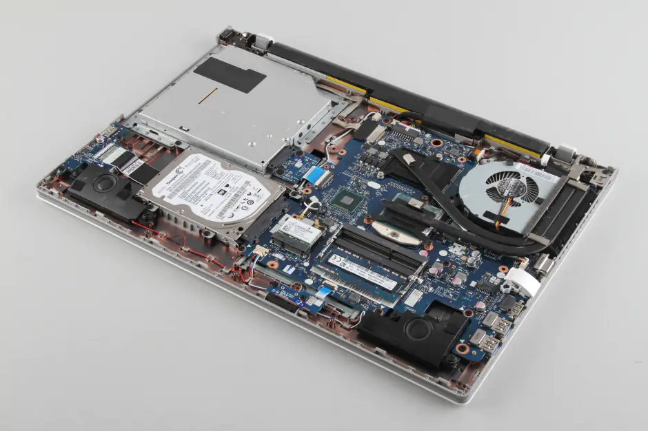 Lenovo IdeaPad Z510 inside photo