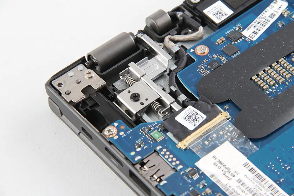 LCD hinge