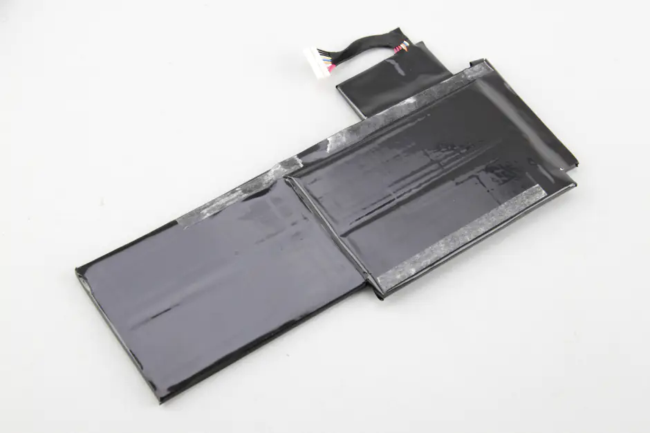 MSI GS70 battery