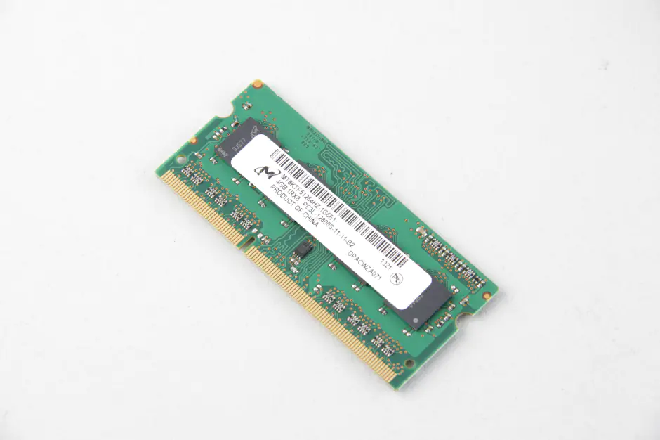 Micron 4GB DDR3L-1600MHz memory module