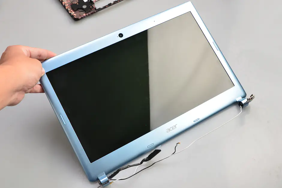 Display assembly
