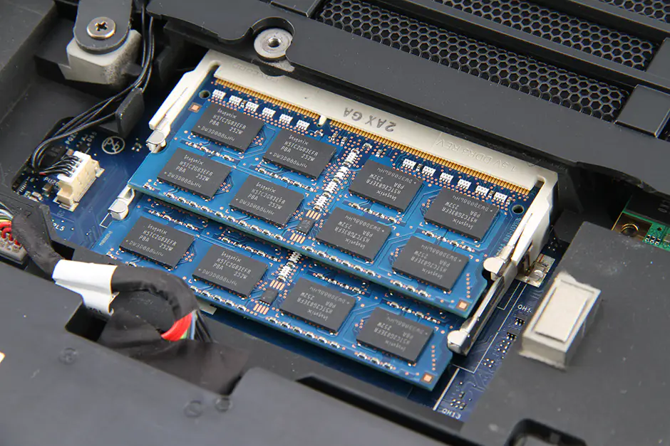 Remove the memory modules