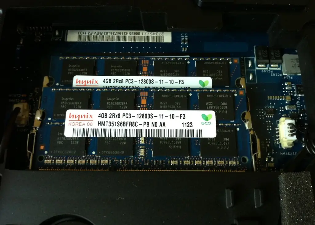 Remove the memory modules