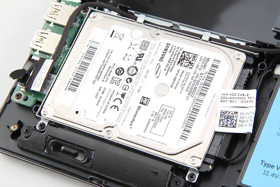 Remove the hard drive module