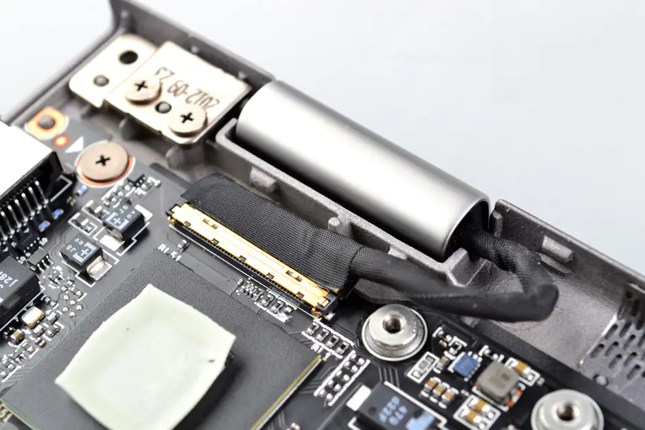 Left LCD hinge