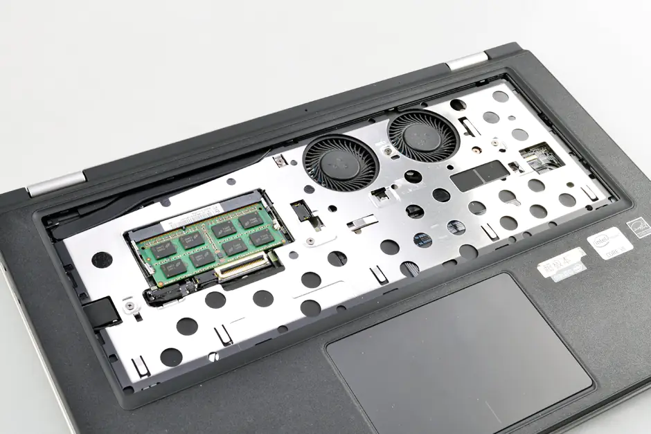 Remove the RAM module