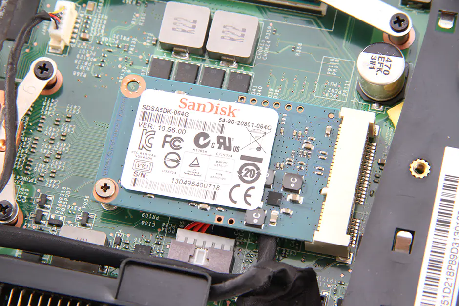SanDisk 64GB SSD
