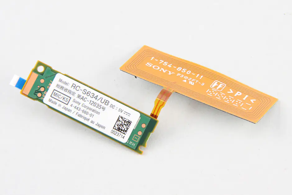 Near field magnetic induction communication module