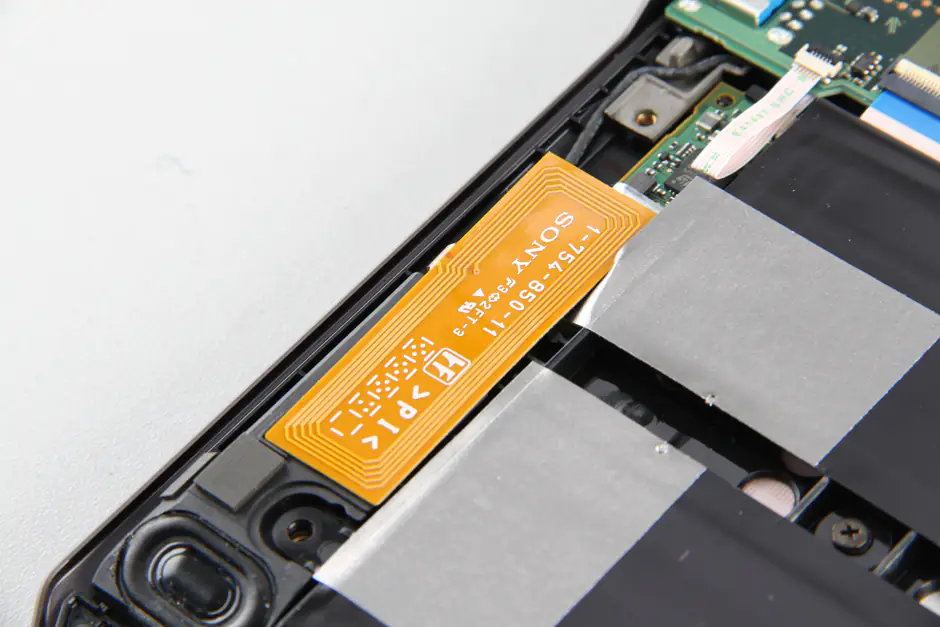 Near field magnetic induction communication module