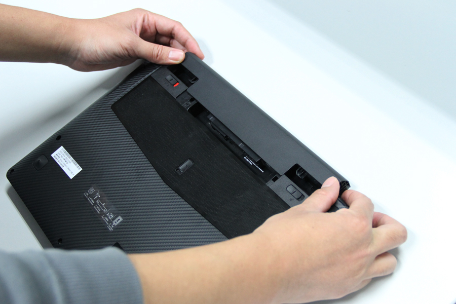 Lenovo IdeaPad Y400 Disassembly Lenovo IdeaPad Y400 Disassembly