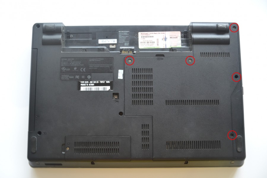 Lenovo-ThinkPad-Edge-E40-Disassembly-2