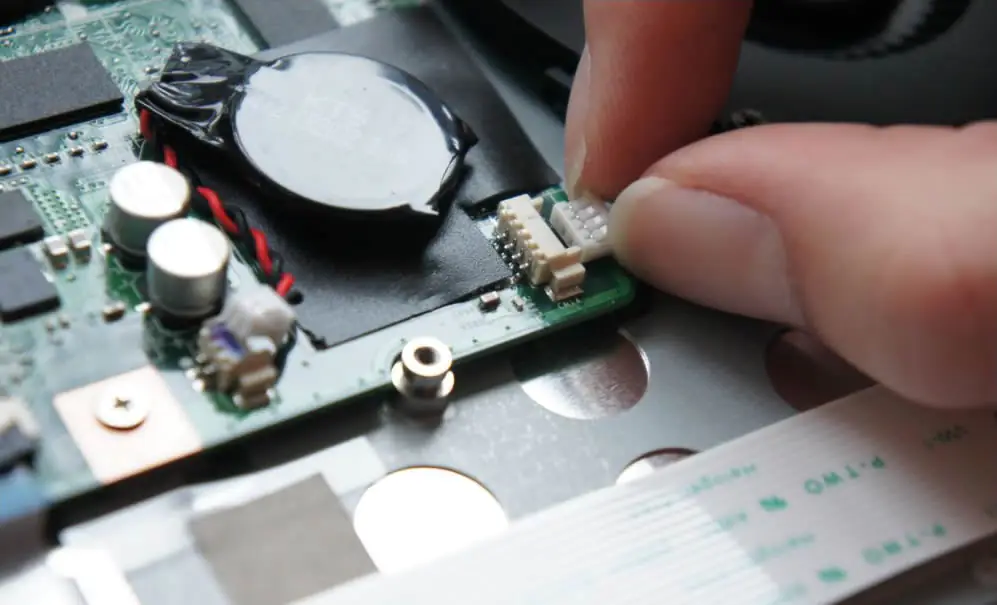 Cooling fan cable