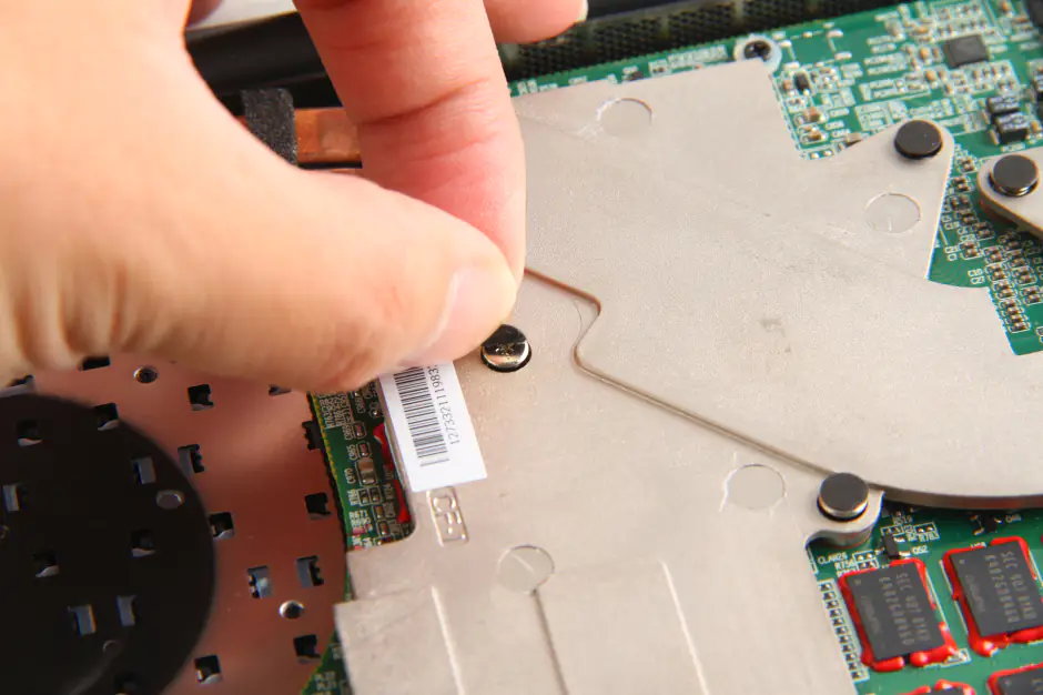 Remove the heat sink