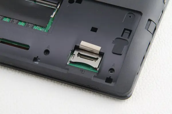 SD card reader