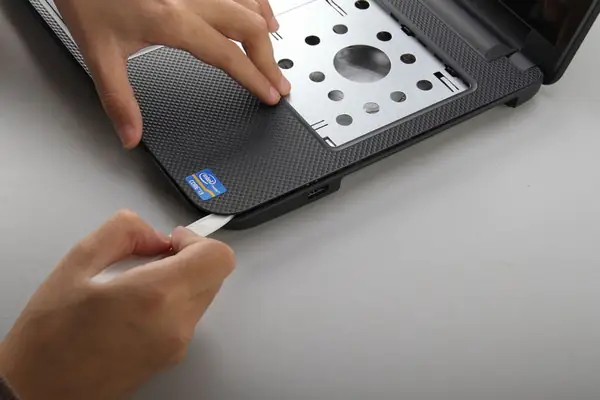 Separate the palm rest