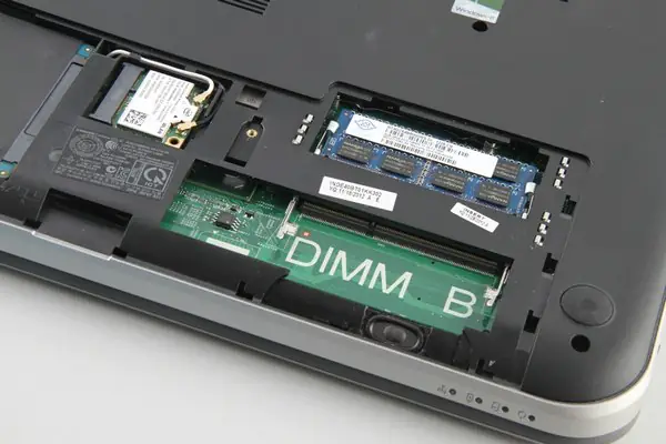 Memory slots