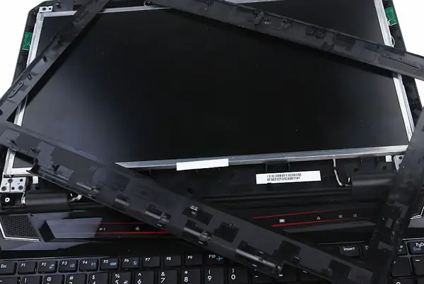 LCD bezel