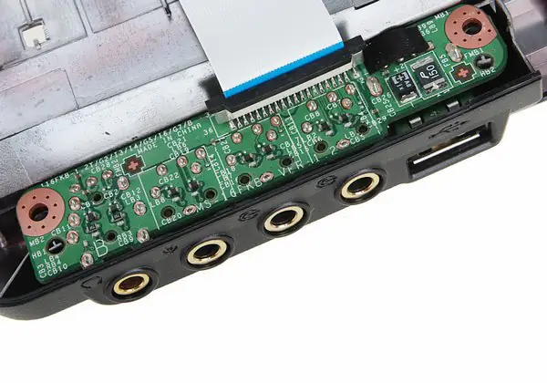 3.5 mm audio jack