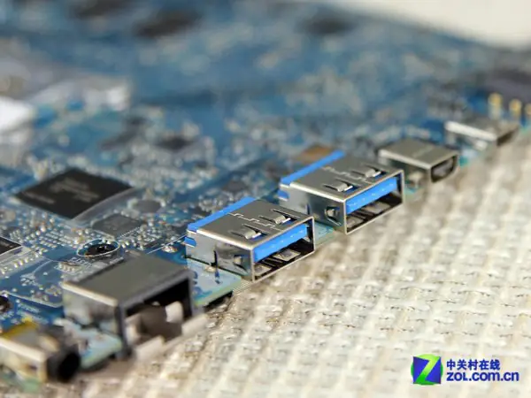 USB 3.0 port