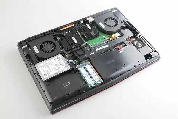 Remove the SSD