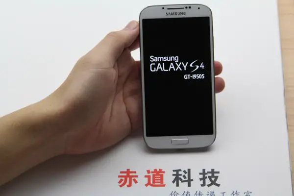 Installation complete, start Samsung Galaxy S4