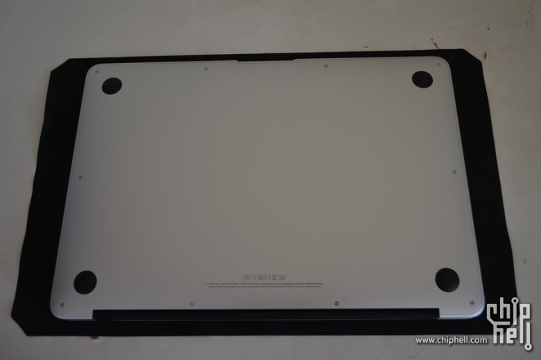 The 2013 Apple MacBook Air 13″ A1466 Disassembly | MyFixGuide.com