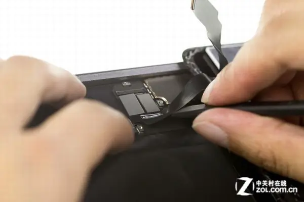 Disconnect the LCD cable