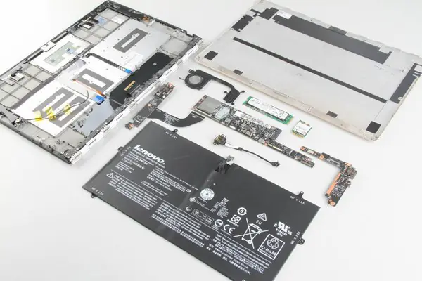 Lenovo Yoga 3 Pro internal components